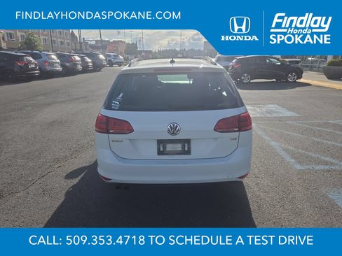 Used 2016 Volkswagen Golf S FWD image 4