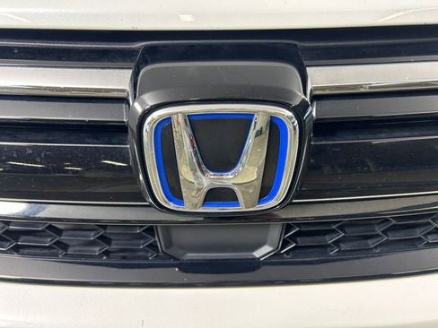Used 2021 Honda CR-V Touring image 10
