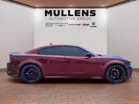 Used 2023 Dodge Charger R/T w/ Plus Group RWD image 4