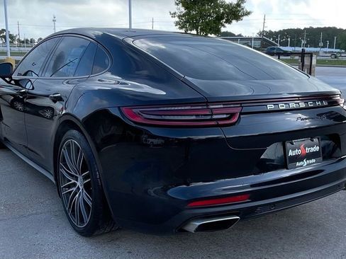 Used 2018 Porsche Panamera image 5