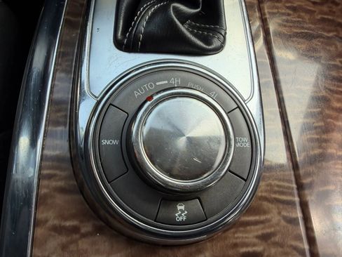 Used 2018 Nissan Armada SL w/ Moonroof Package image 64