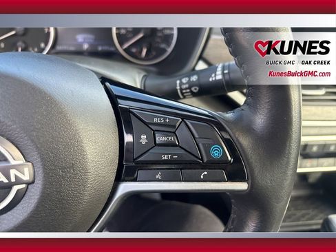 Used 2024 Nissan Altima 2.5 SV w/ SV Premium Package image 16