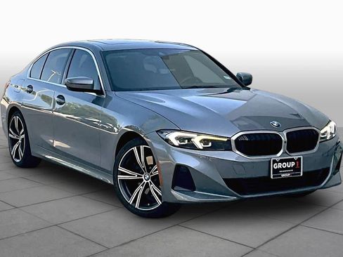 Used 2024 BMW 330i Sedan w/ Premium Package RWD image 2