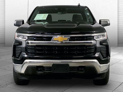 Used 2023 Chevrolet Silverado 1500 LT AWD/4WD image 2