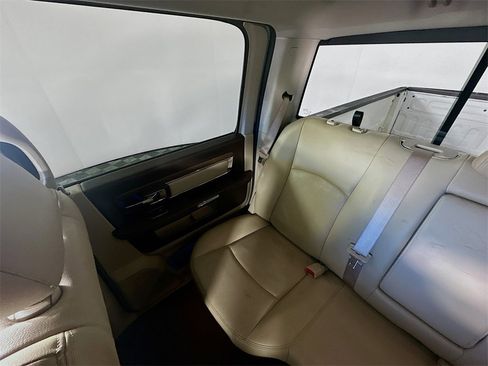 Used 2017 RAM 2500 Laramie image 12