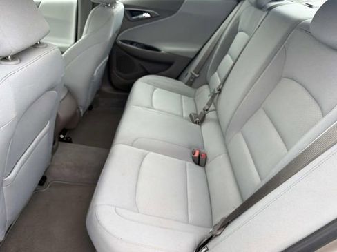 Used 2022 Chevrolet Malibu LS FWD image 17