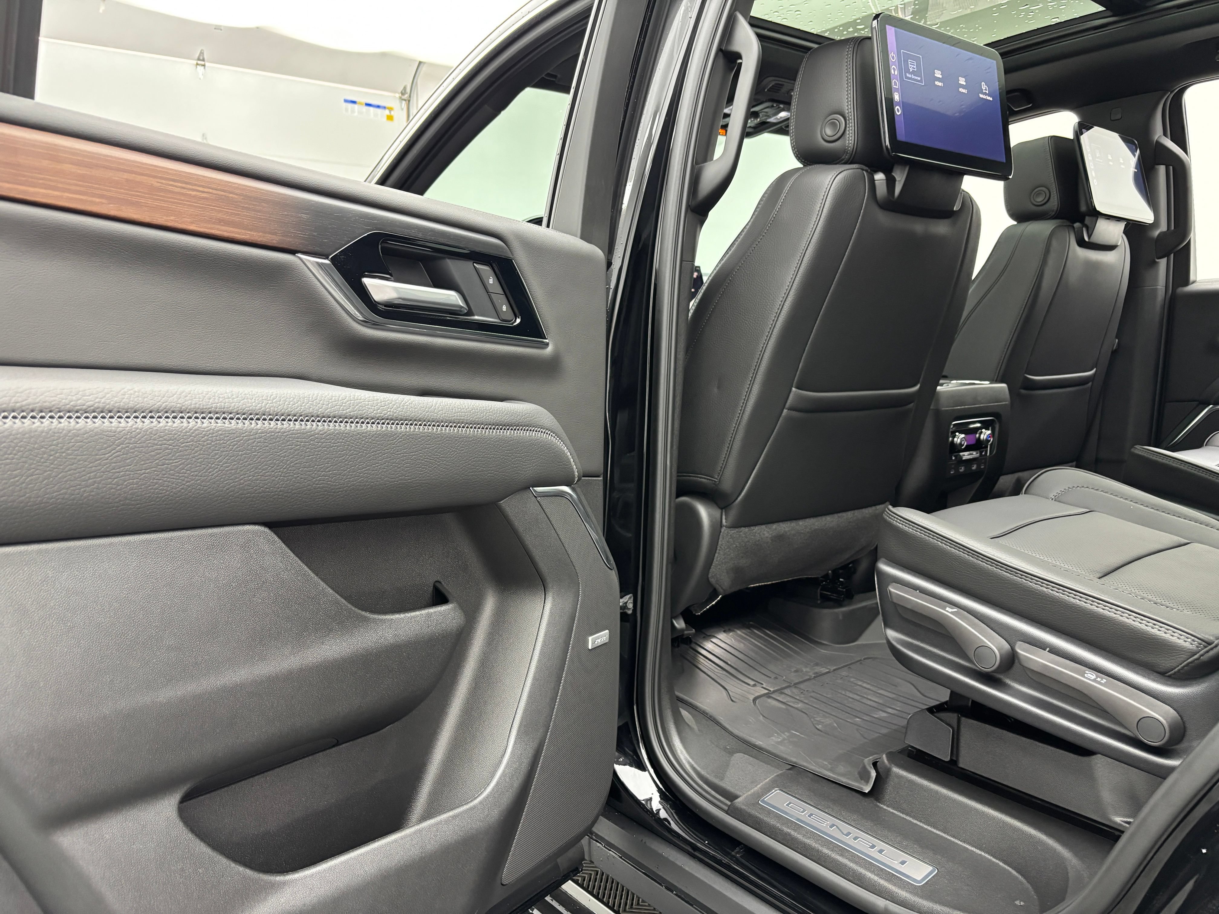 New 2026 GMC Yukon Denali AWD/4WD image 49