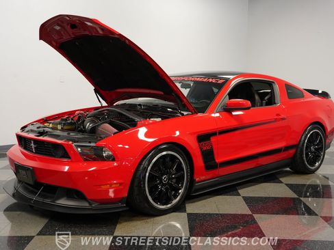 Used 2012 Ford Mustang Boss 302 w/ Boss 302 Accessory Pkg RWD image 32
