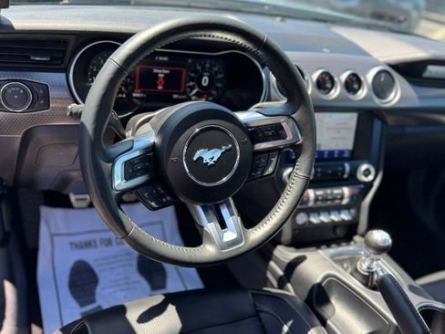 Used 2021 Ford Mustang GT Premium w/ GT Performance Package RWD image 17