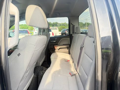 Used 2017 GMC Sierra 1500 SLE w/ SLE Value Package AWD/4WD image 38