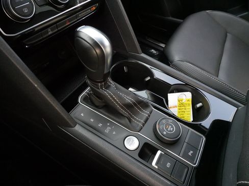 Certified 2023 Volkswagen Atlas Cross Sport SE AWD/4WD image 24