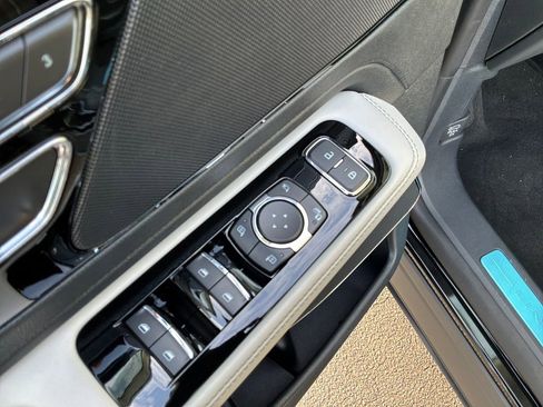 New 2026 Lincoln Aviator AWD w/ Jet Appearance Package image 10