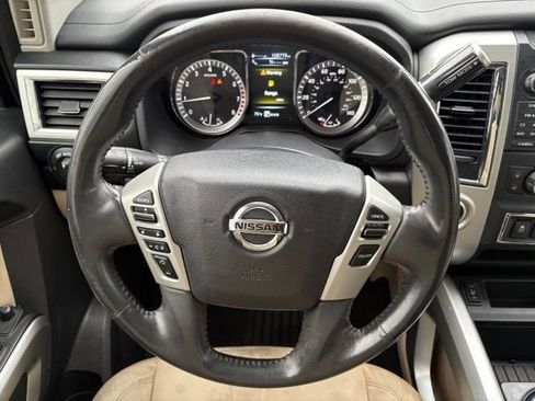 Used 2017 Nissan Titan SV RWD image 24