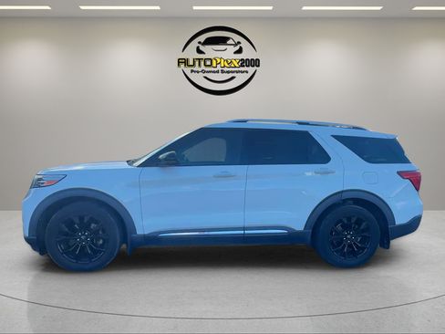 Used 2020 Ford Explorer Limited RWD image 4