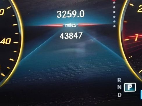 Used 2023 Mercedes-Benz GLE 350 4MATIC image 22