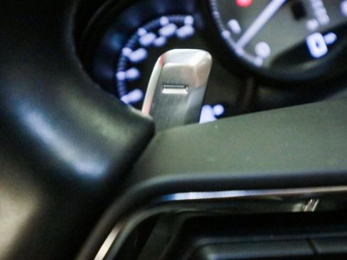 Used 2023 Porsche Macan S image 23