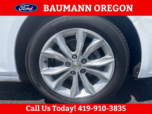 Used 2024 Chevrolet Malibu LT FWD image 9