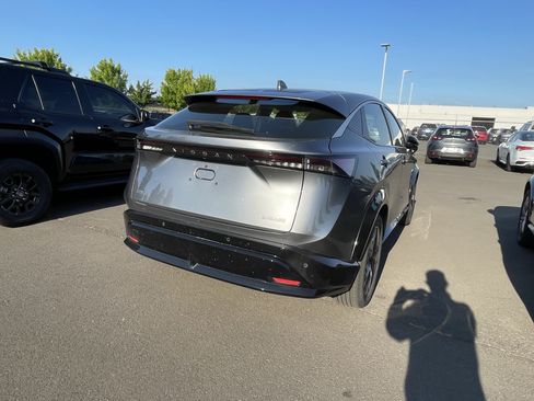 Used 2024 Nissan Ariya FWD image 4