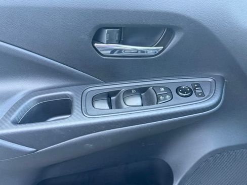 Used 2025 Nissan Versa SV FWD image 19