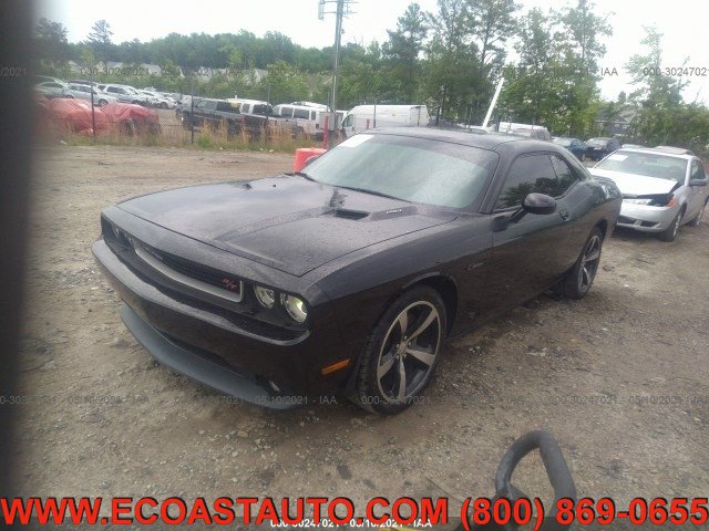 Used 2014 Dodge Challenger R/T Plus RWD image 3