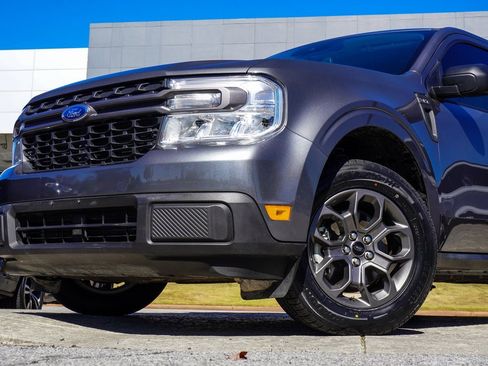 Used 2024 Ford Maverick XLT image 2