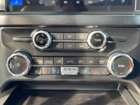 Used 2023 Ford F250 Lariat w/ Lariat Ultimate Package AWD/4WD image 20