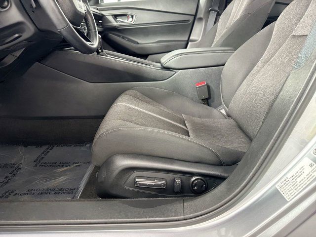 Used 2025 Honda Accord Sport image 23