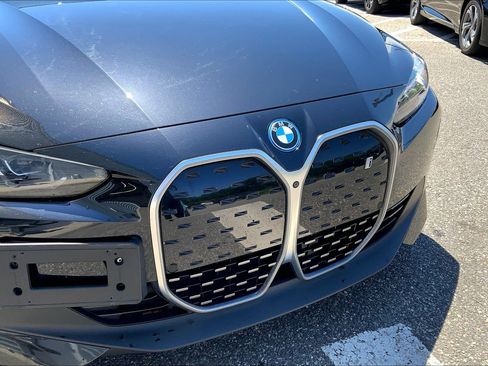 Used 2024 BMW i4 eDrive40 w/ Premium Package RWD image 29