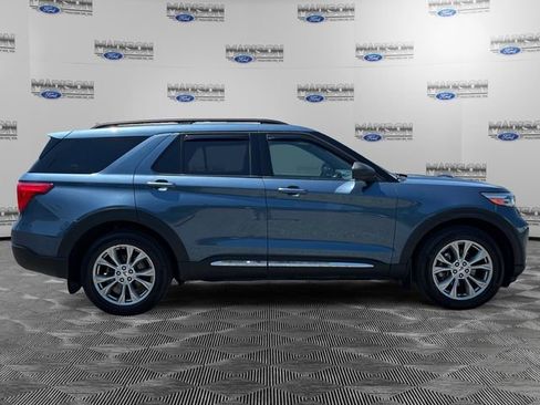 Used 2020 Ford Explorer XLT w/ Equipment Group 202A AWD/4WD image 6