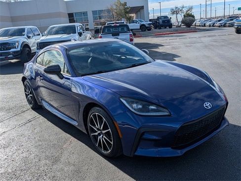 Used 2024 Toyota GR86 Base image 8