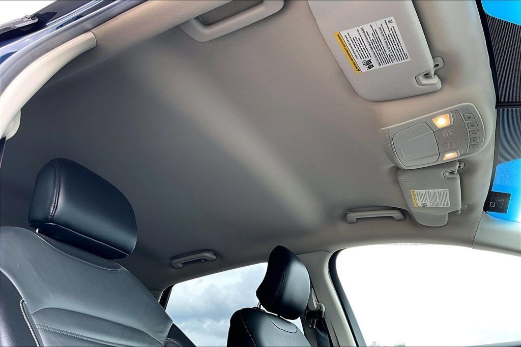 Used 2017 Ford Edge SEL w/ Equipment Group 201A FWD image 22