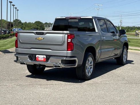 Used 2023 Chevrolet Silverado 1500 LTZ w/ LTZ Premium Package AWD/4WD image 5