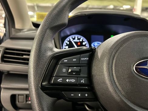 Used 2025 Subaru Crosstrek 2.0i Premium image 13
