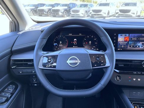 Certified 2025 Nissan Murano SV AWD/4WD image 11