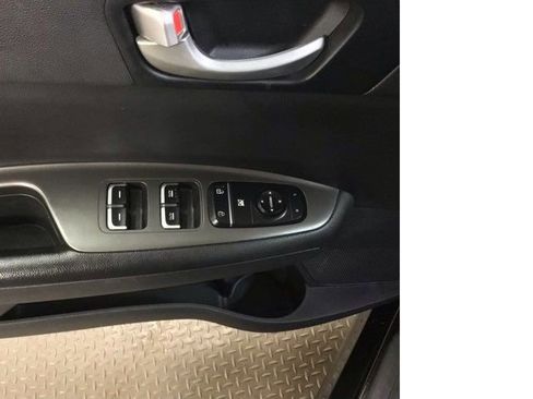 Used 2020 Kia Optima SE image 14