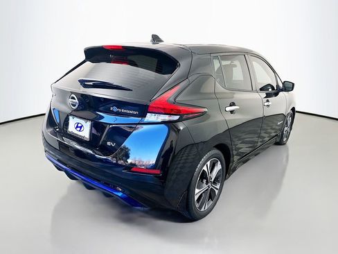 Used 2018 Nissan Leaf SV image 5