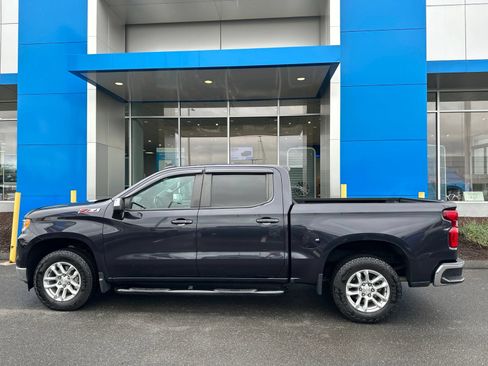 Used 2023 Chevrolet Silverado 1500 LT AWD/4WD image 8