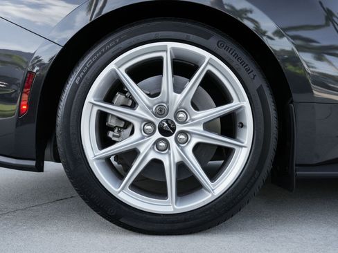 Used 2024 Ford Mustang GT Premium image 12