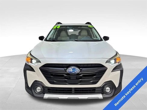Used 2024 Subaru Outback Limited AWD/4WD image 2