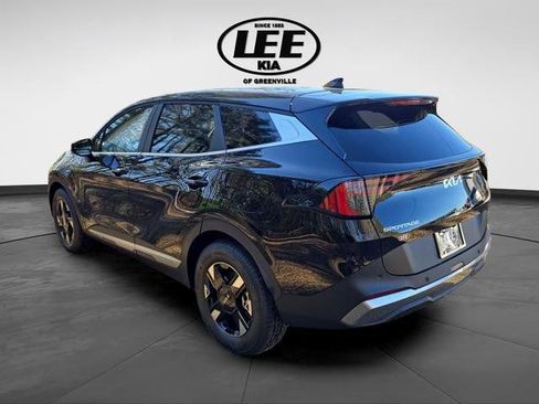 New 2026 Kia Sportage LX FWD image 8