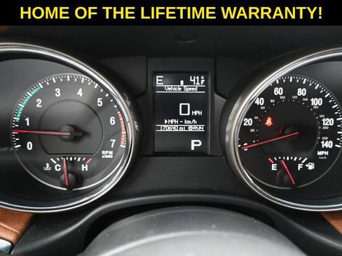 Used 2012 Jeep Grand Cherokee Overland Summit image 17