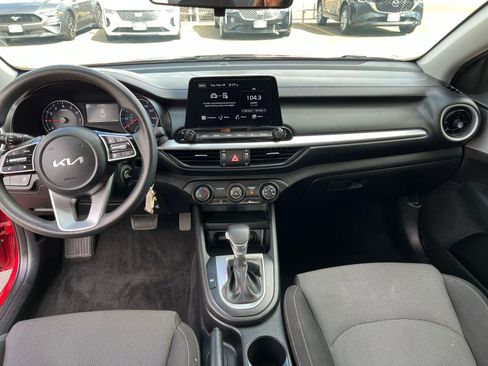 Used 2024 Kia Forte LXS image 31