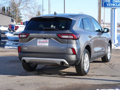Used 2024 Ford Escape Active image 3