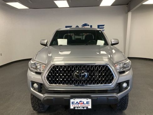 Used 2019 Toyota Tacoma TRD Off-Road image 3