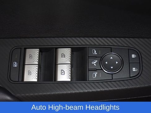 New 2025 Mitsubishi Outlander SE image 21