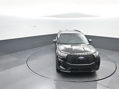 New 2026 Ford Explorer ST-Line w/ ST-Line Street Pack image 24