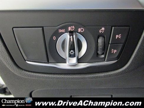 Used 2022 BMW X3 xDrive30i w/ M Sport Package 2 image 27