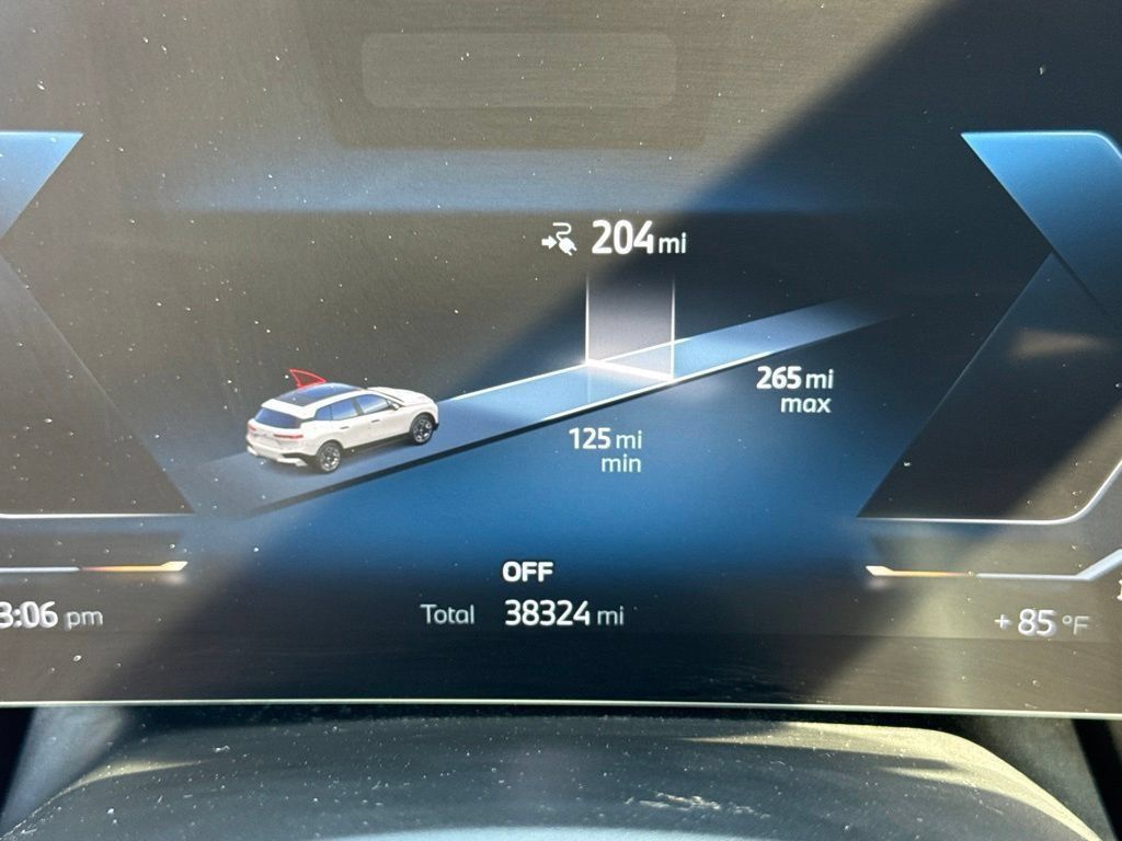 Certified 2024 BMW iX xDrive50 w/ Premium Package AWD/4WD image 28