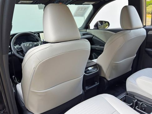 Used 2025 Lexus TX 350 AWD w/ Technology Package image 36