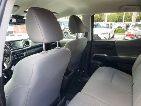 Used 2023 Toyota Tacoma SR5 w/ Technology Package image 10